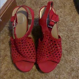 Red wedge pumps from Kohl’s!